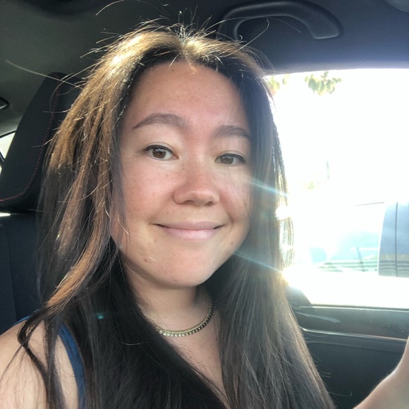 Meet your Posher, Emily - Picture 1 of 1